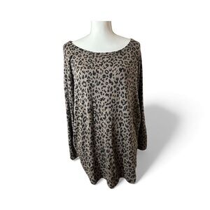 Market & Spruce Leopard Print Tunic.